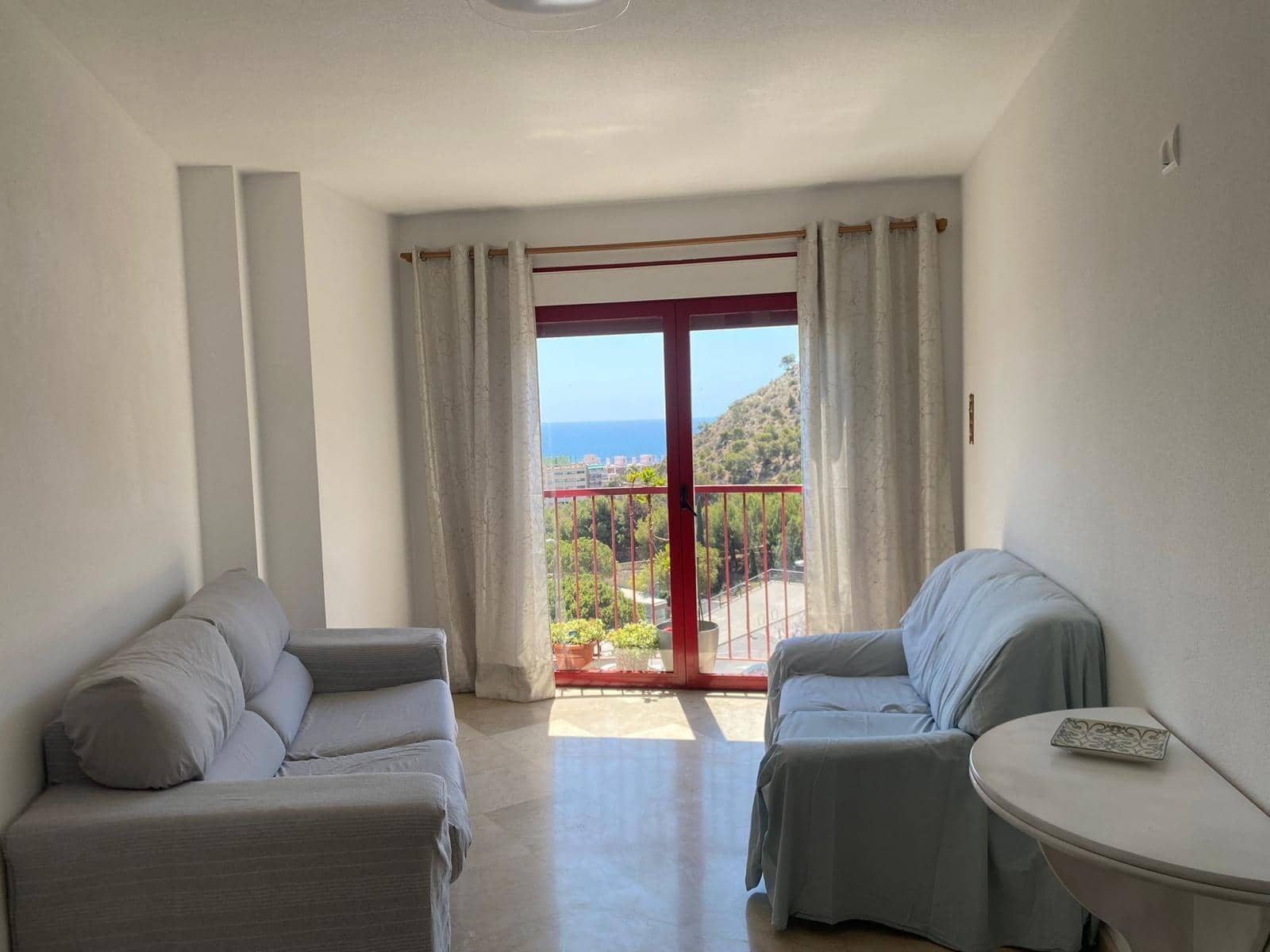 2 soverom Leilighet til leie i Alicante by - € 1 100 (Ref: 8338020)