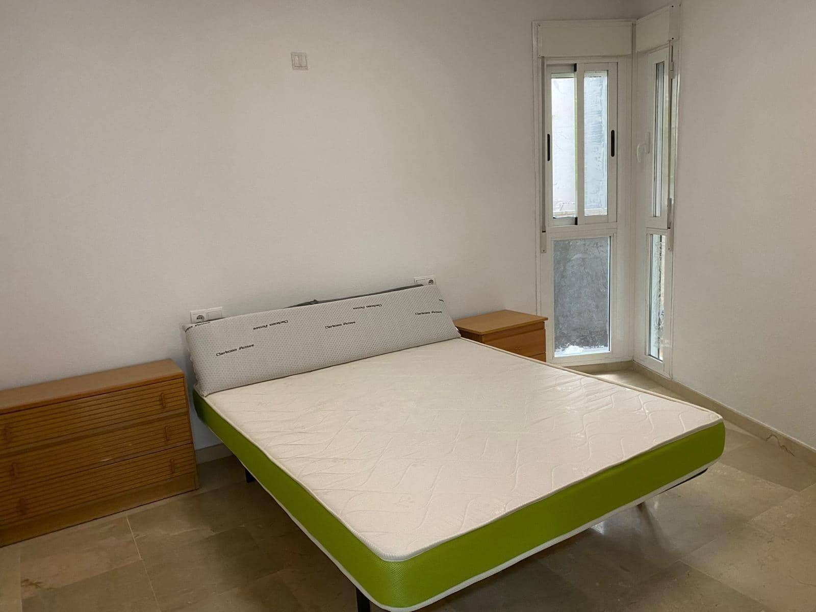 2 soverom Leilighet til leie i Alicante by - € 1 100 (Ref: 8338020)