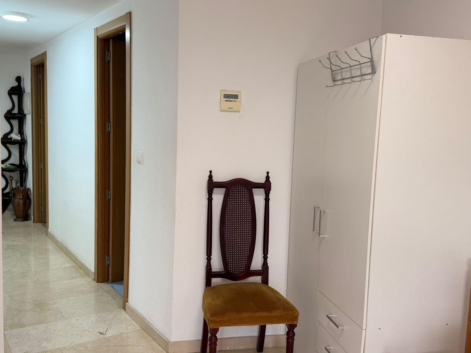 2 soverom Leilighet til leie i Alicante by - € 1 100 (Ref: 8338020)