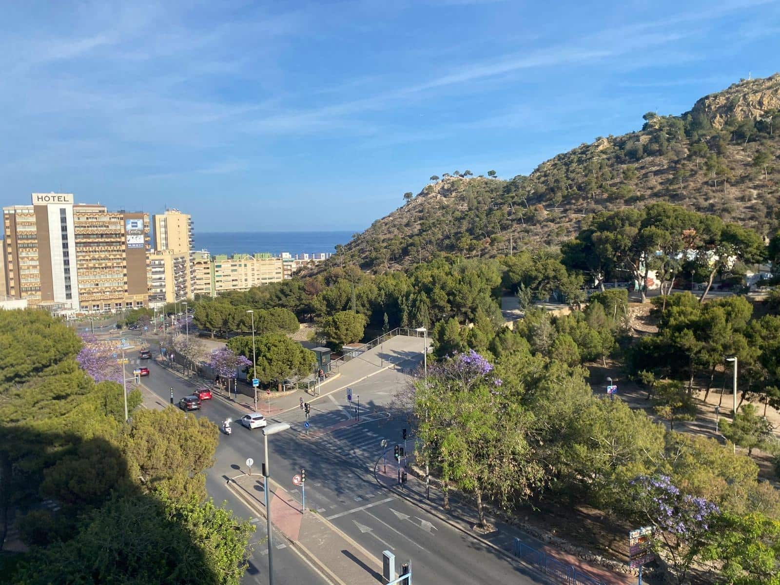 2 soverom Leilighet til leie i Alicante by - € 1 100 (Ref: 8338020)