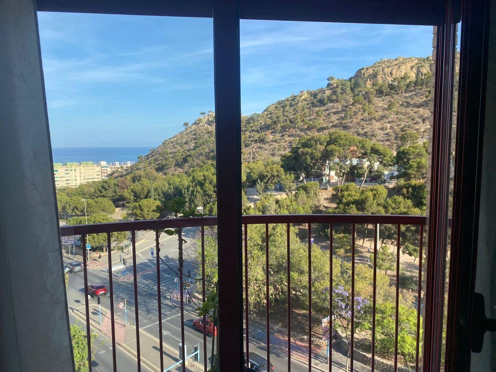 2 soverom Leilighet til leie i Alicante by - € 1 100 (Ref: 8338020)