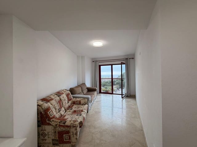 2 soverom Leilighet til leie i Alicante by - € 1 100 (Ref: 8338020)