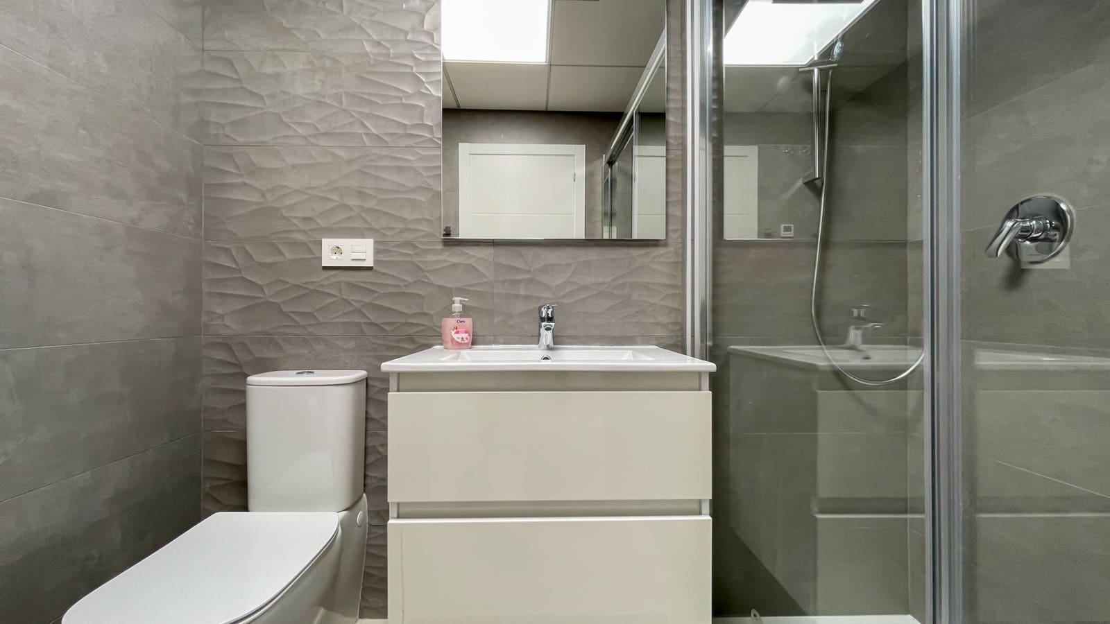 3 soveværelse Villa til leje i Finestrat med swimmingpool garage - € 3.200 (Ref: 8352220)