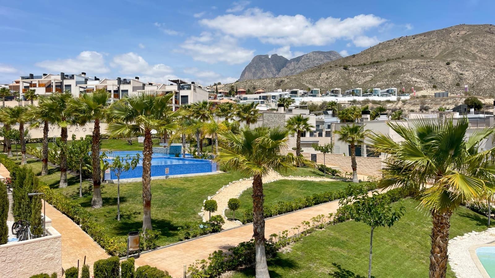 3 soveværelse Villa til leje i Finestrat med swimmingpool garage - € 3.200 (Ref: 8352220)