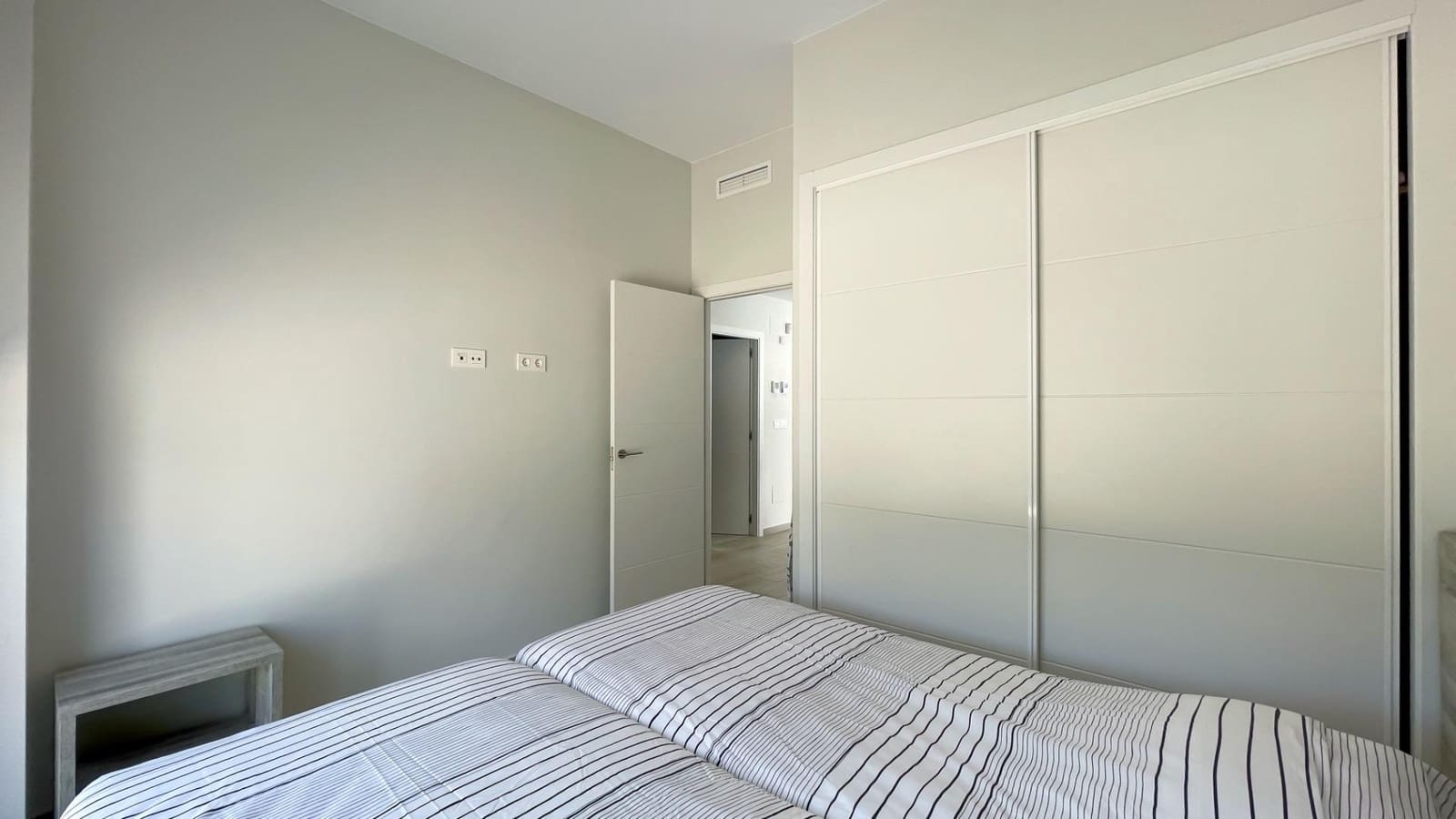 3 soverom Villa til leie i Finestrat med svømmebasseng garasje - € 2 500 (Ref: 8352220)