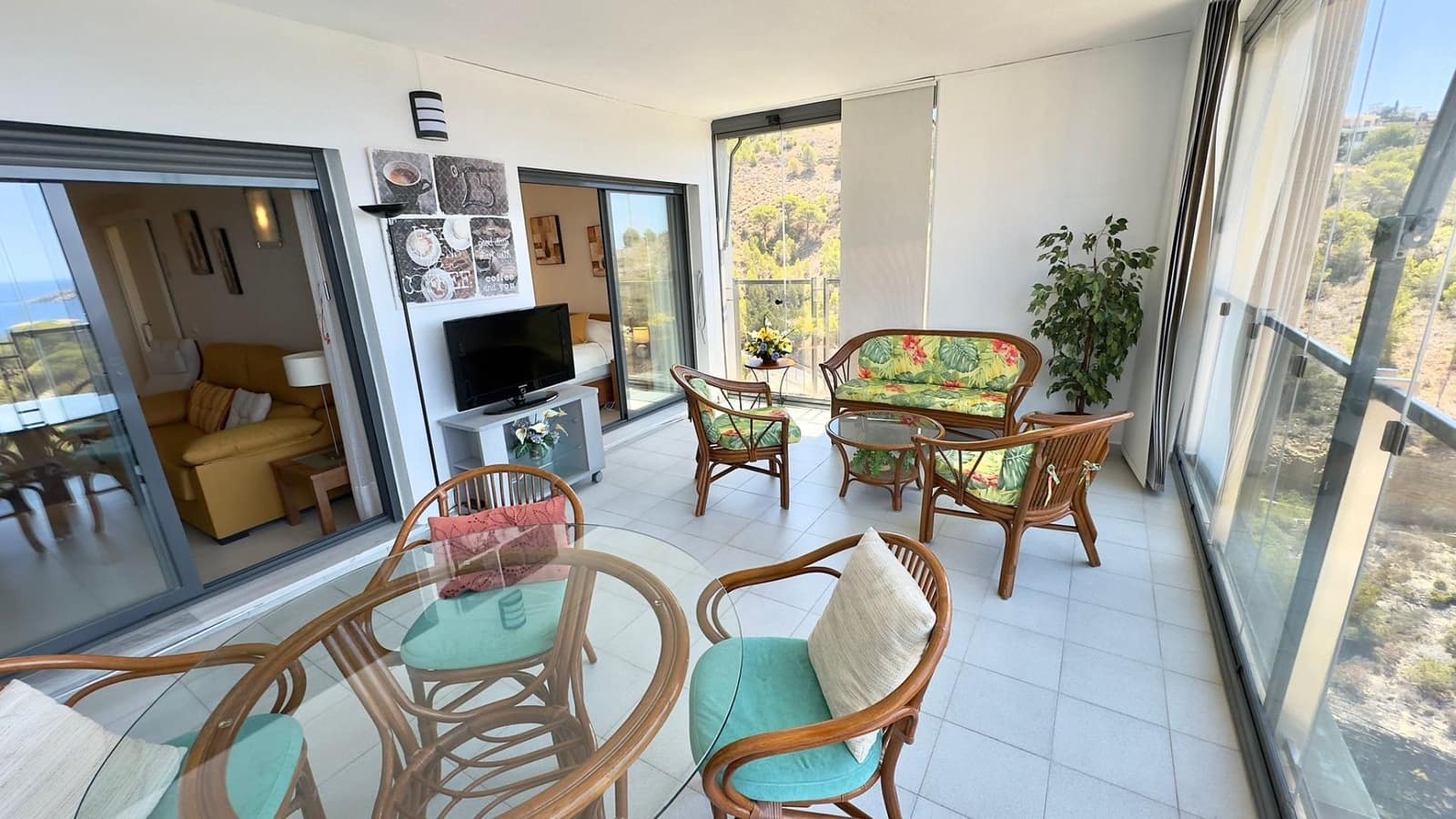 2 soveværelse Lejlighed til salg i Benidorm med swimmingpool - € 329.000 (Ref: 8354061)