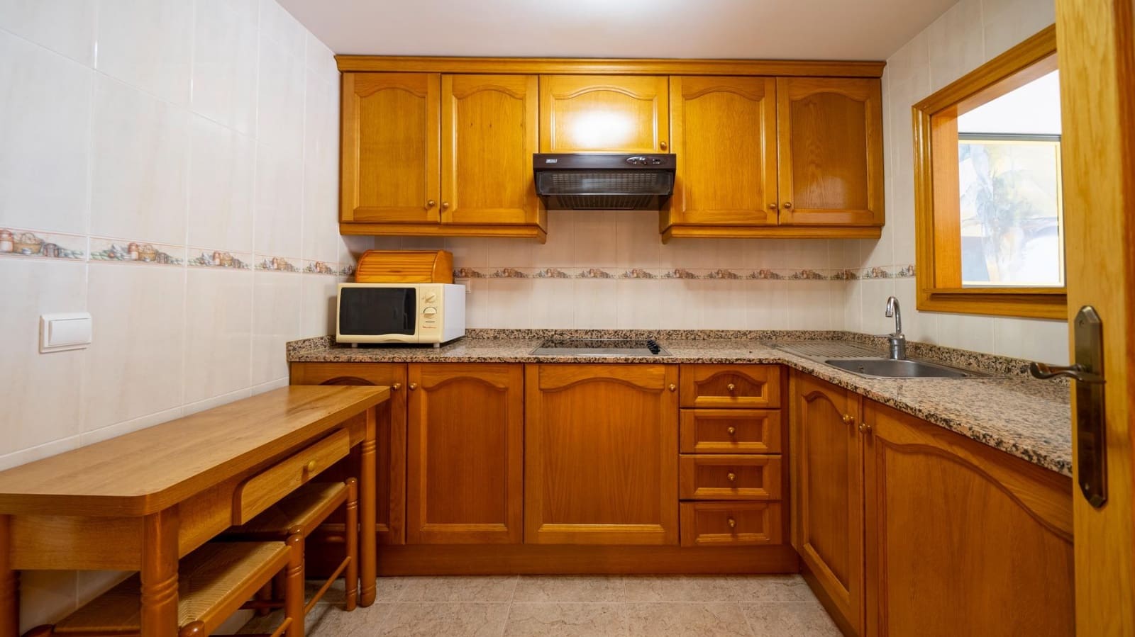 1 soverom Leilighet til leie i La Villajoyosa / Vila Joiosa med svømmebasseng - € 1 000 (Ref: 8363625)