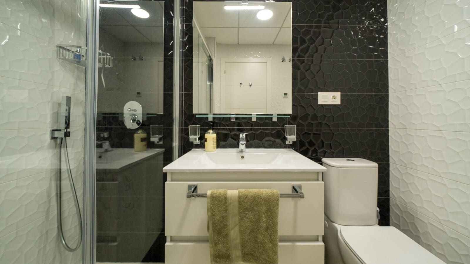 2 bedroom Apartment for rent in Finestrat with pool garage - € 1,500 (Ref: 8396782)