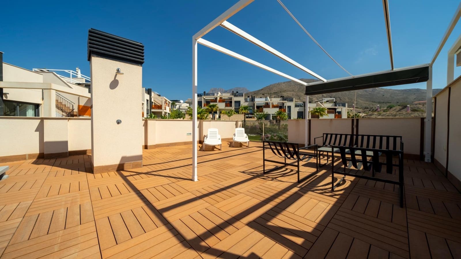 2 bedroom Apartment for rent in Finestrat with pool garage - € 1,500 (Ref: 8396782)