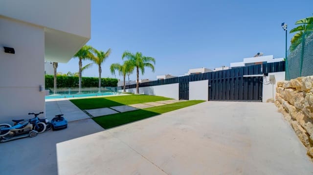 3 soveværelse Villa til leje i Finestrat med swimmingpool - € 4.995 (Ref: 8442528)