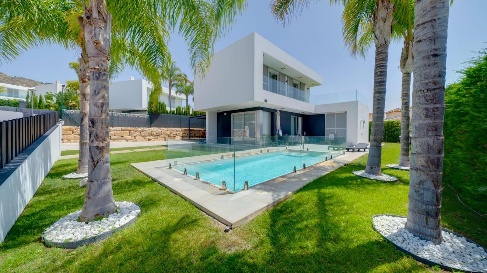 3 soveværelse Villa til leje i Finestrat med swimmingpool - € 4.995 (Ref: 8442528)