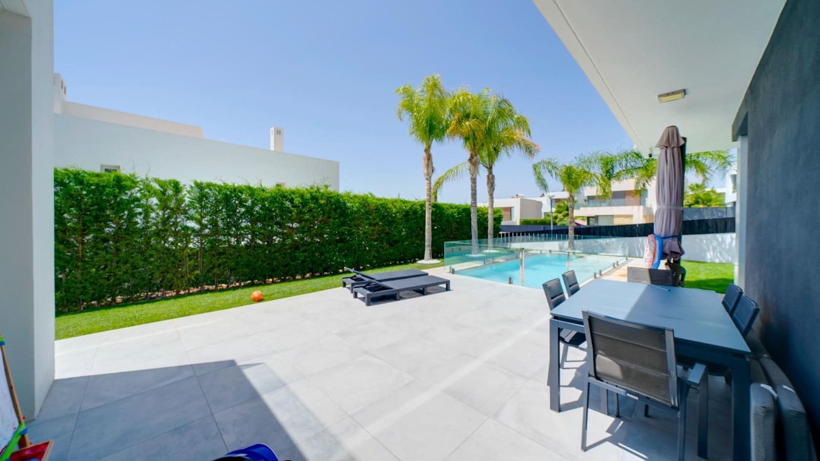 3 soveværelse Villa til leje i Finestrat med swimmingpool - € 4.995 (Ref: 8442528)