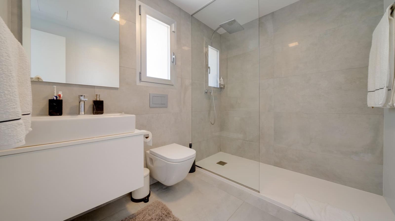 3 soveværelse Villa til leje i Finestrat med swimmingpool - € 4.995 (Ref: 8442528)