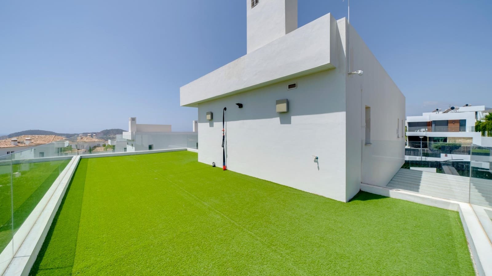 3 soveværelse Villa til leje i Finestrat med swimmingpool - € 4.995 (Ref: 8442528)