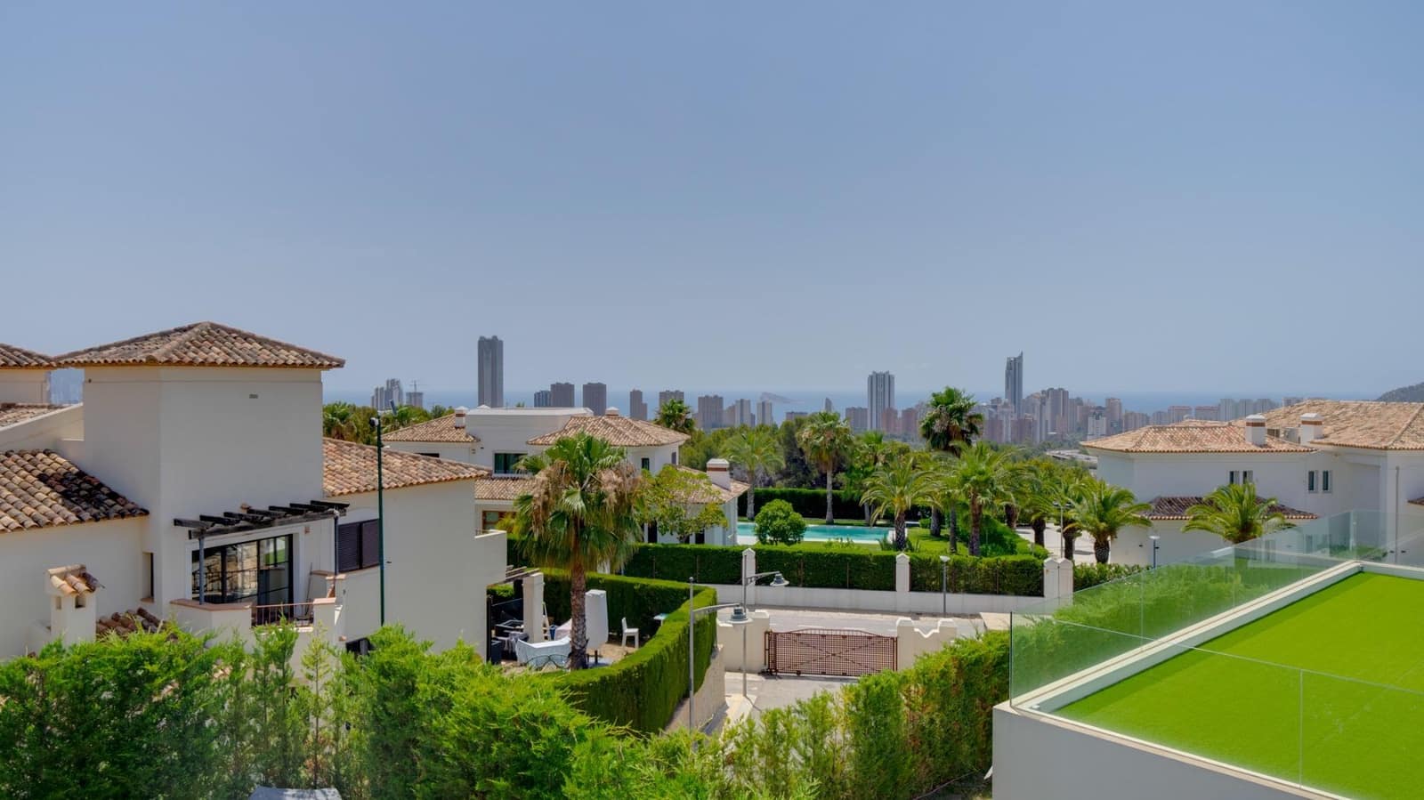 3 soveværelse Villa til leje i Finestrat med swimmingpool - € 4.995 (Ref: 8442528)