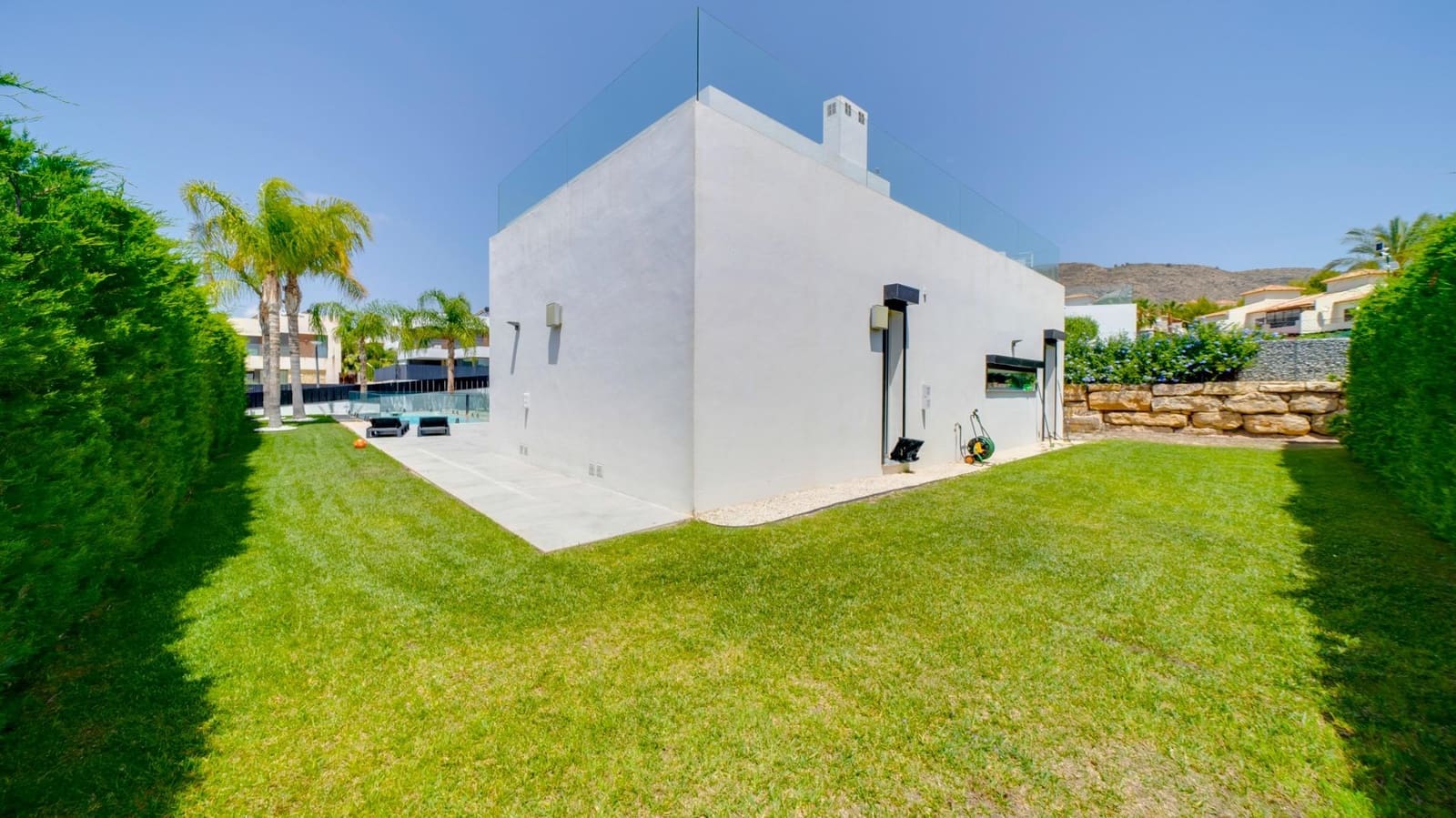 3 soveværelse Villa til leje i Finestrat med swimmingpool - € 4.995 (Ref: 8442528)