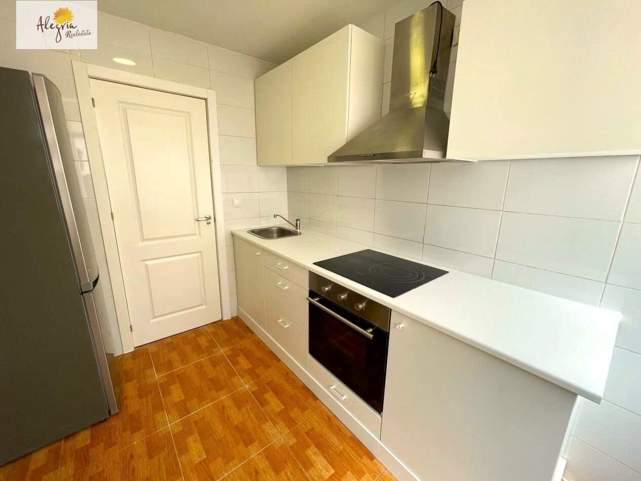 3 soveværelse Lejlighed til salg i Alicante by - € 125.000 (Ref: 8460277)