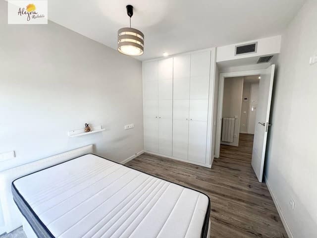 2 soveværelse Lejlighed til leje i Mont-Olivet, Valencia by med swimmingpool - € 1.700 (Ref: 8467830)