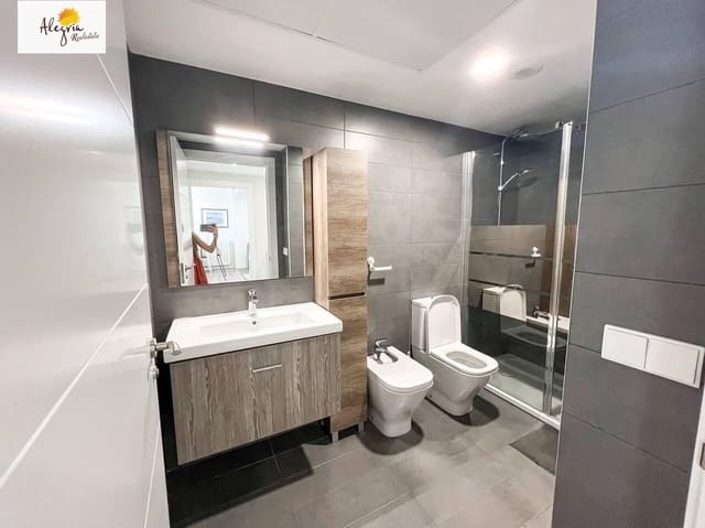 2 slaapkamer Appartement te huur in Mont-Olivet, Valencia stad met zwembad garage - € 1.700 (Ref: 8467830)