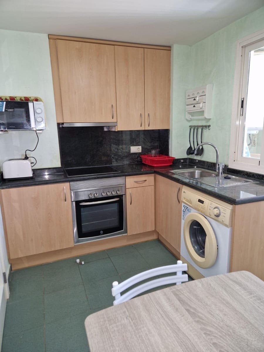 2 makuuhuone Huoneisto myytävänä paikassa La Villajoyosa / Vila Joiosa mukana uima-altaan - 399 000 € (Ref: 8470116)