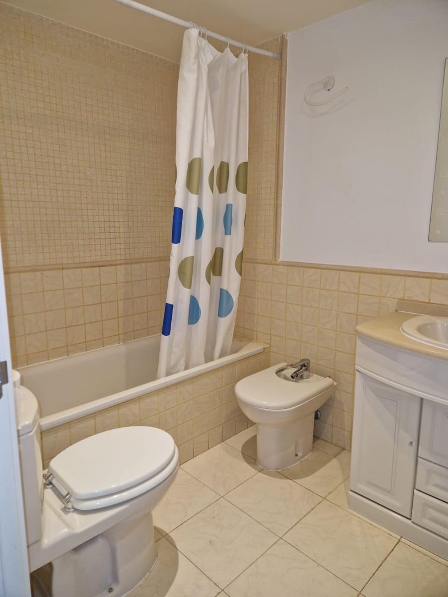 2 makuuhuone Huoneisto myytävänä paikassa La Villajoyosa / Vila Joiosa mukana uima-altaan - 399 000 € (Ref: 8470116)