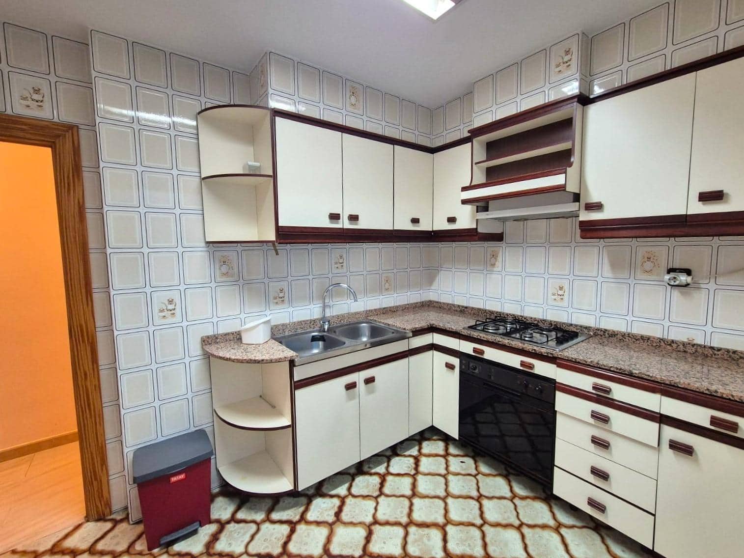 2 Zimmer Apartment zu vermieten in Alicante / Alacant Stadt - 850 € (Ref: 8476899)