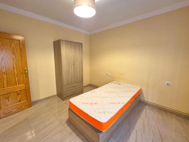 2 Zimmer Apartment zu vermieten in Alicante / Alacant Stadt - 850 € (Ref: 8476899)