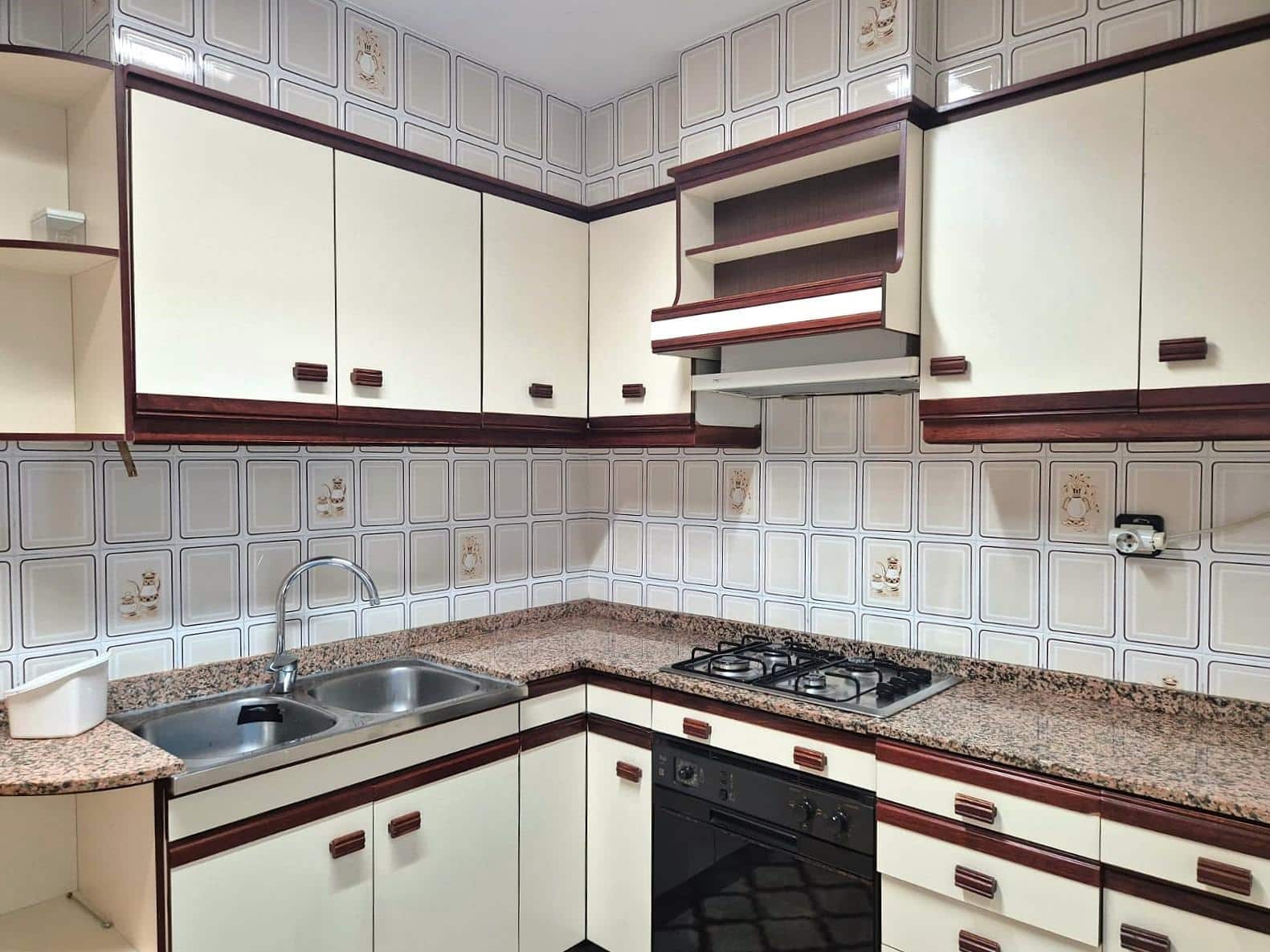 2 Zimmer Apartment zu vermieten in Alicante / Alacant Stadt - 850 € (Ref: 8476899)