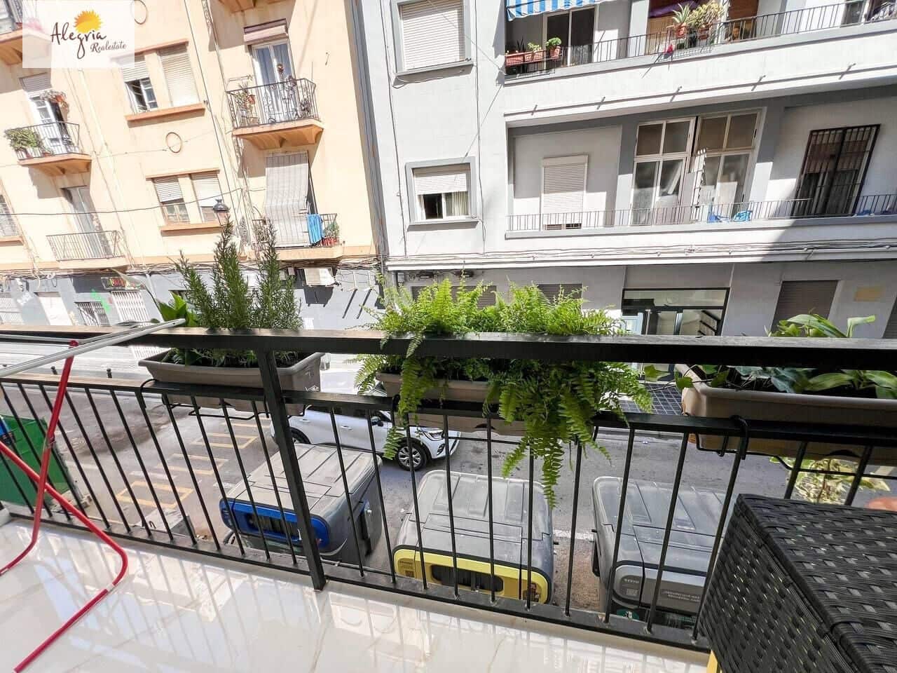 3 soveværelse Lejlighed til leje i Valencia by - € 1.800 (Ref: 8480860)