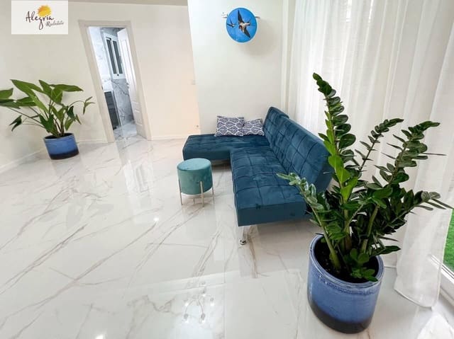 3 sovrum Lägenhet att hyra i Cami Fondo, Valencia stad - 1 800 € (Ref: 8480860)