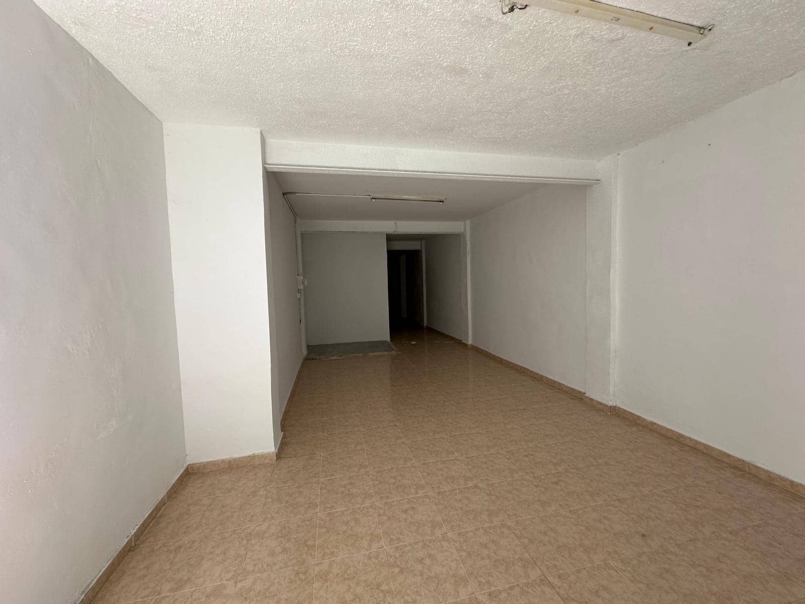 Commerciale in vendita in Alicante citta - 85.000 € (Rif: 8500137)