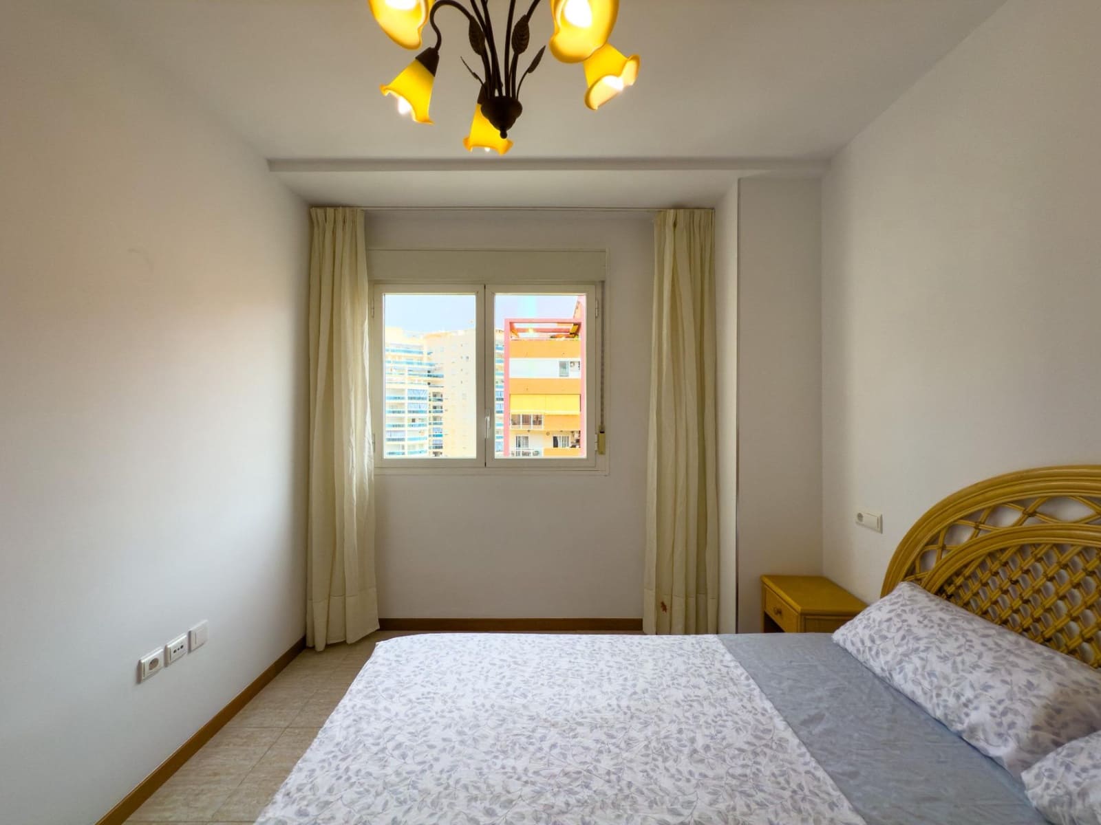 2 sovrum Lägenhet att hyra i La Villajoyosa / Vila Joiosa med pool garage - 1 100 € (Ref: 8504483)