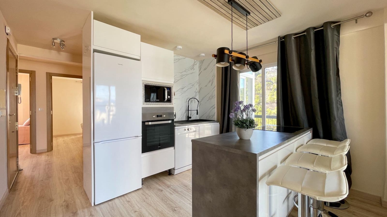 2 camera da letto Appartamento da affittare in Benidorm con piscina - 1.200 € (Rif: 8511546)