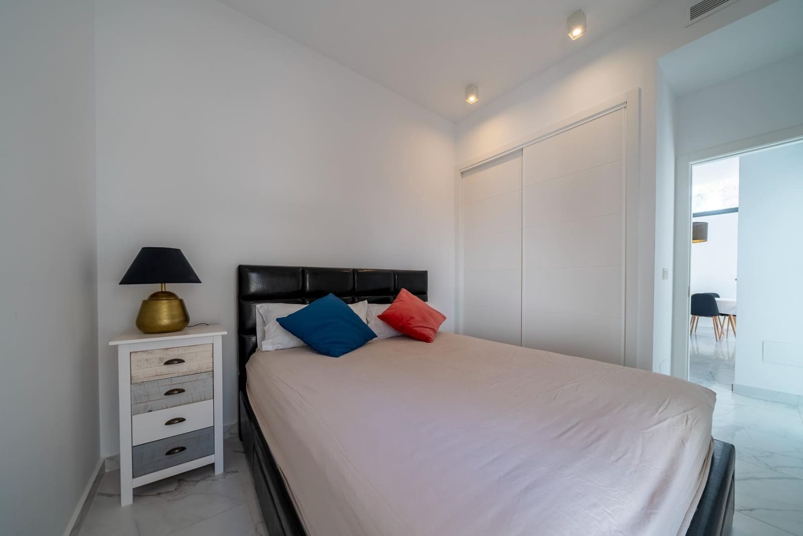 3 soveværelse Villa til leje i Finestrat med swimmingpool - € 3.500 (Ref: 8526851)