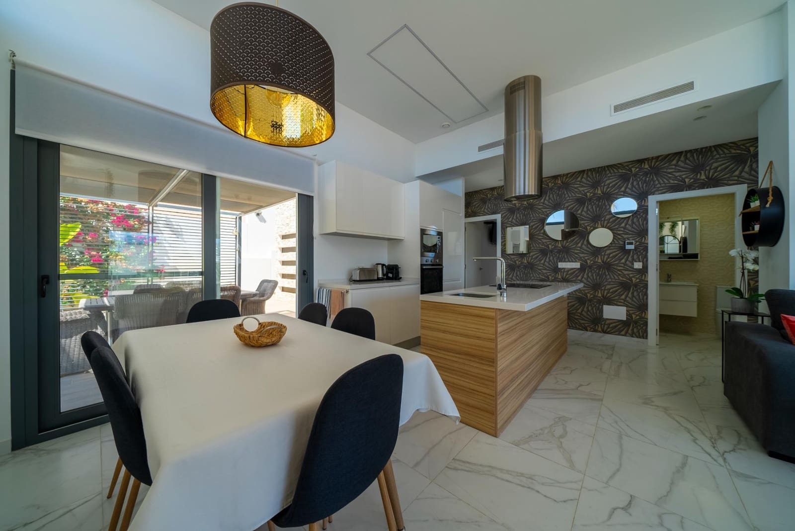 3 soveværelse Villa til leje i Finestrat med swimmingpool - € 3.500 (Ref: 8526851)