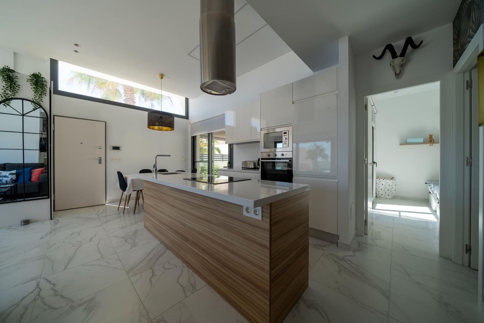 3 soveværelse Villa til leje i Finestrat med swimmingpool - € 3.500 (Ref: 8526851)