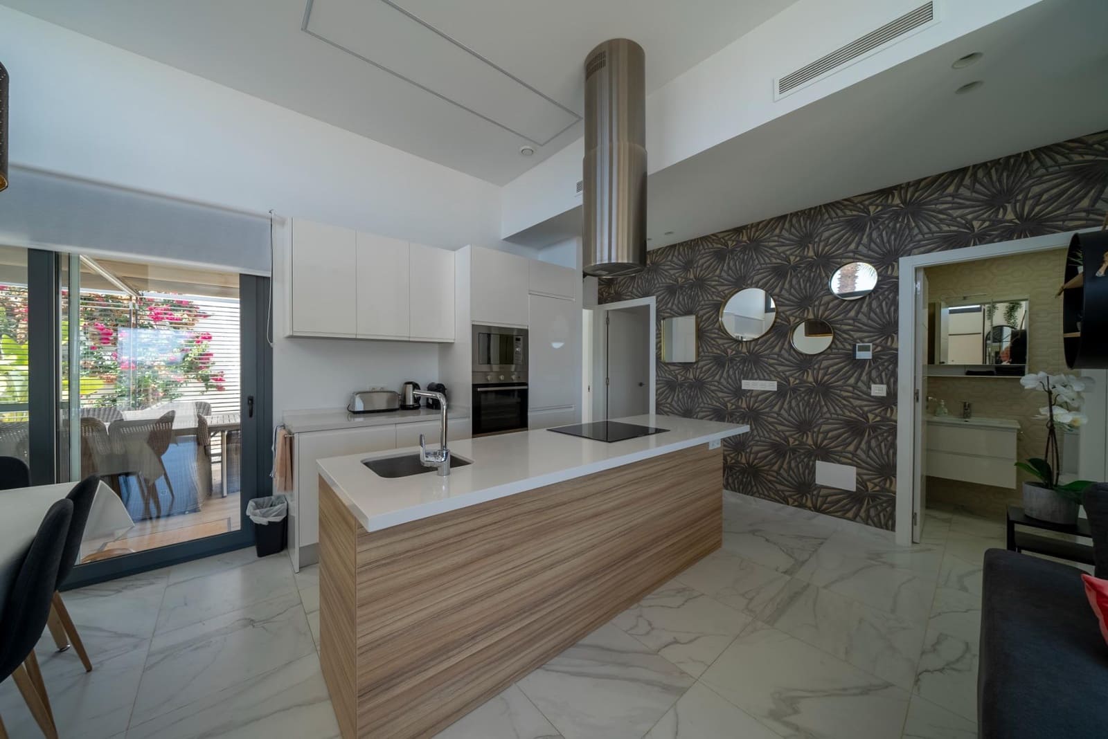 3 soveværelse Villa til leje i Finestrat med swimmingpool - € 3.500 (Ref: 8526851)