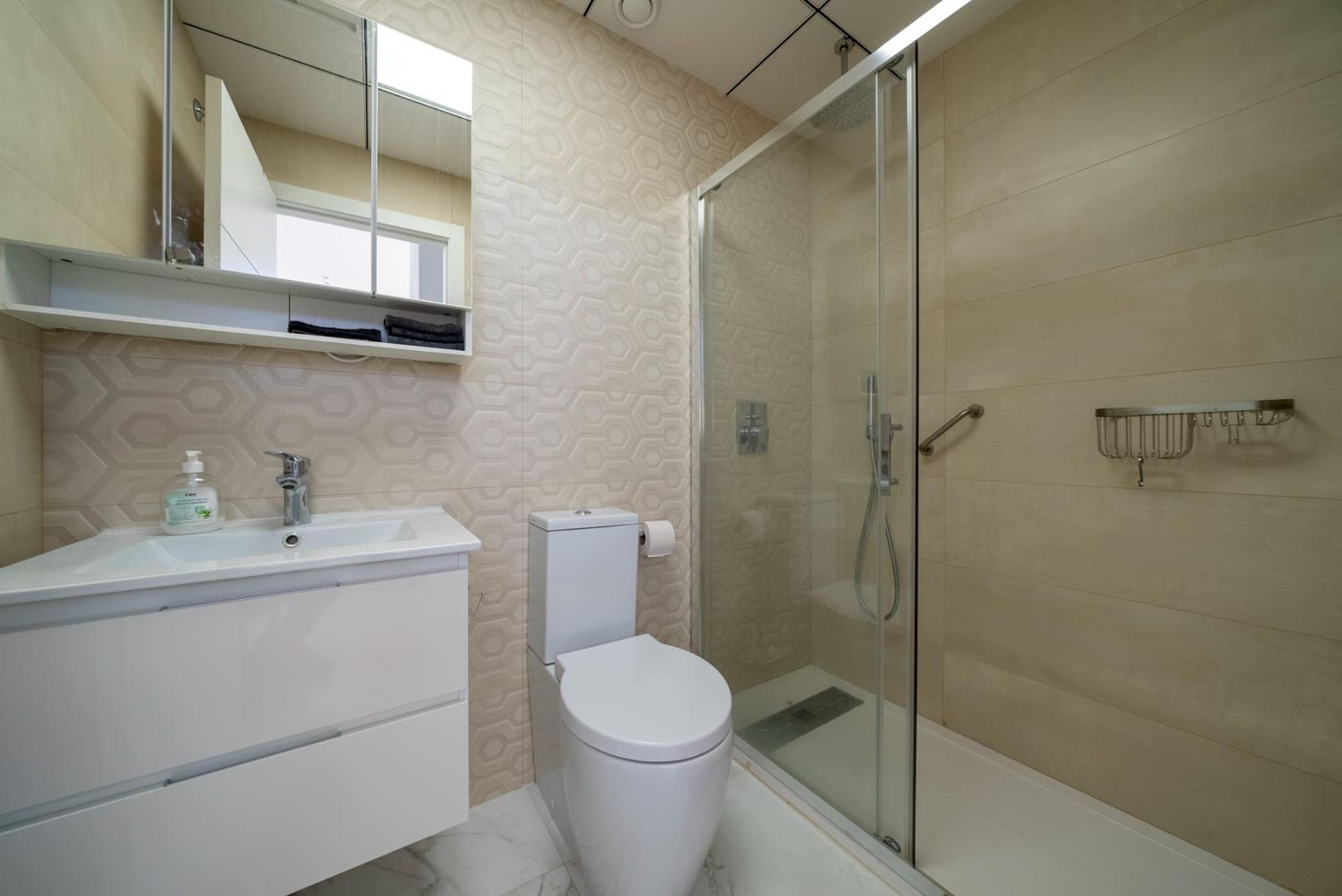 3 soveværelse Villa til leje i Finestrat med swimmingpool - € 3.500 (Ref: 8526851)