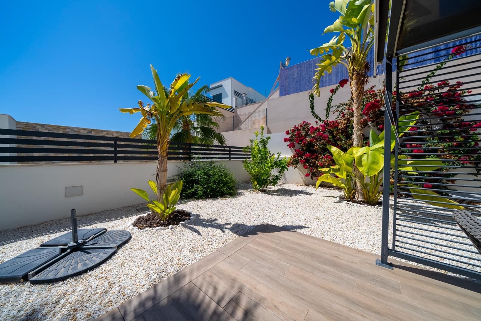 3 soveværelse Villa til leje i Finestrat med swimmingpool - € 3.500 (Ref: 8526851)