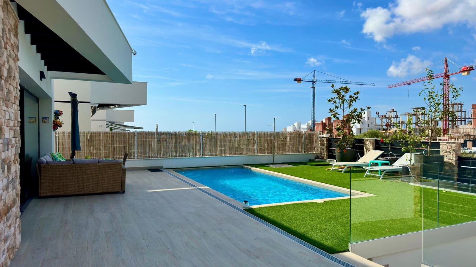 3 quarto Moradia para arrendar em Finestrat com piscina garagem - 3 300 € (Ref: 8529881)