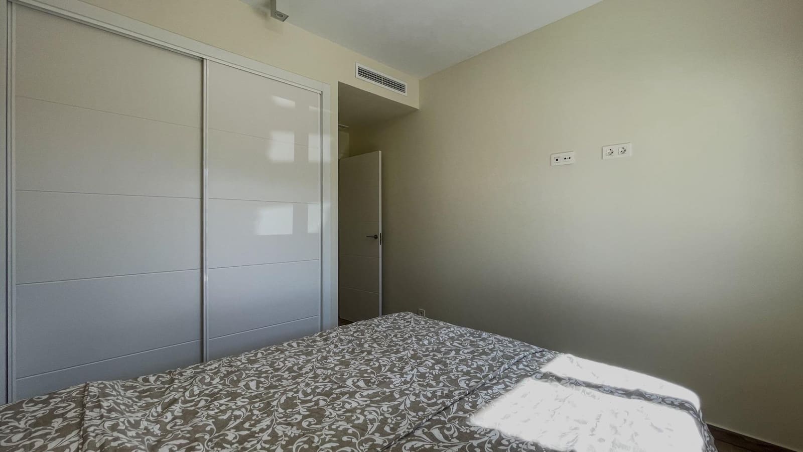 Appartement de 2 chambres à louer à Finestrat avec piscine - 1 800 € (Ref: 8559815)