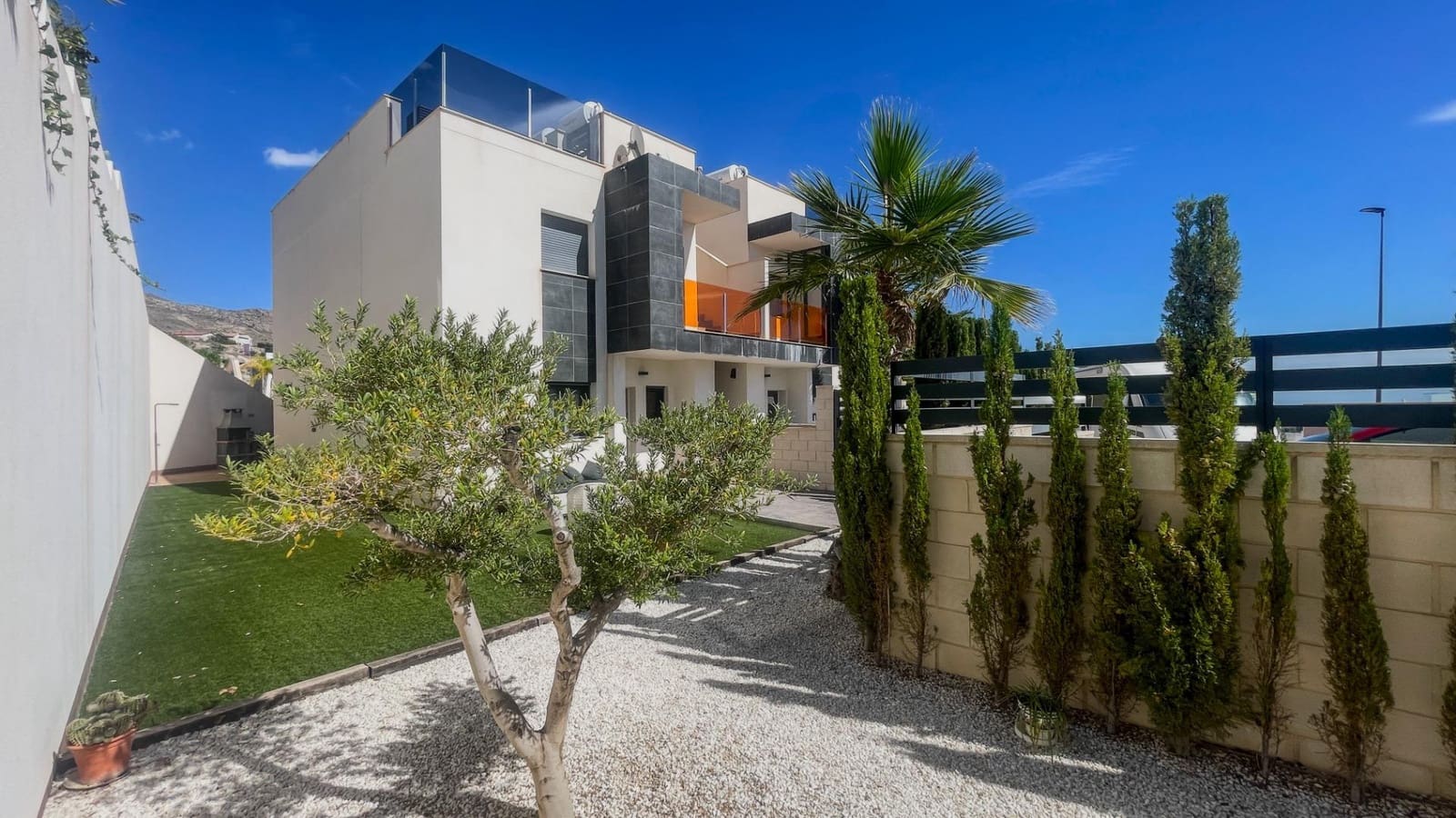 Appartement de 2 chambres à louer à Finestrat avec piscine - 1 800 € (Ref: 8559815)