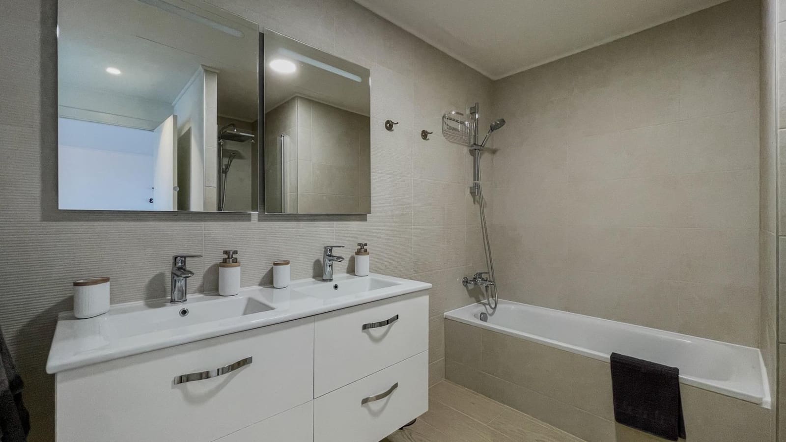 3 sypialnia Penthouse na sprzedaż w Finestrat z basenem - 620 000 € (Ref: 8559818)