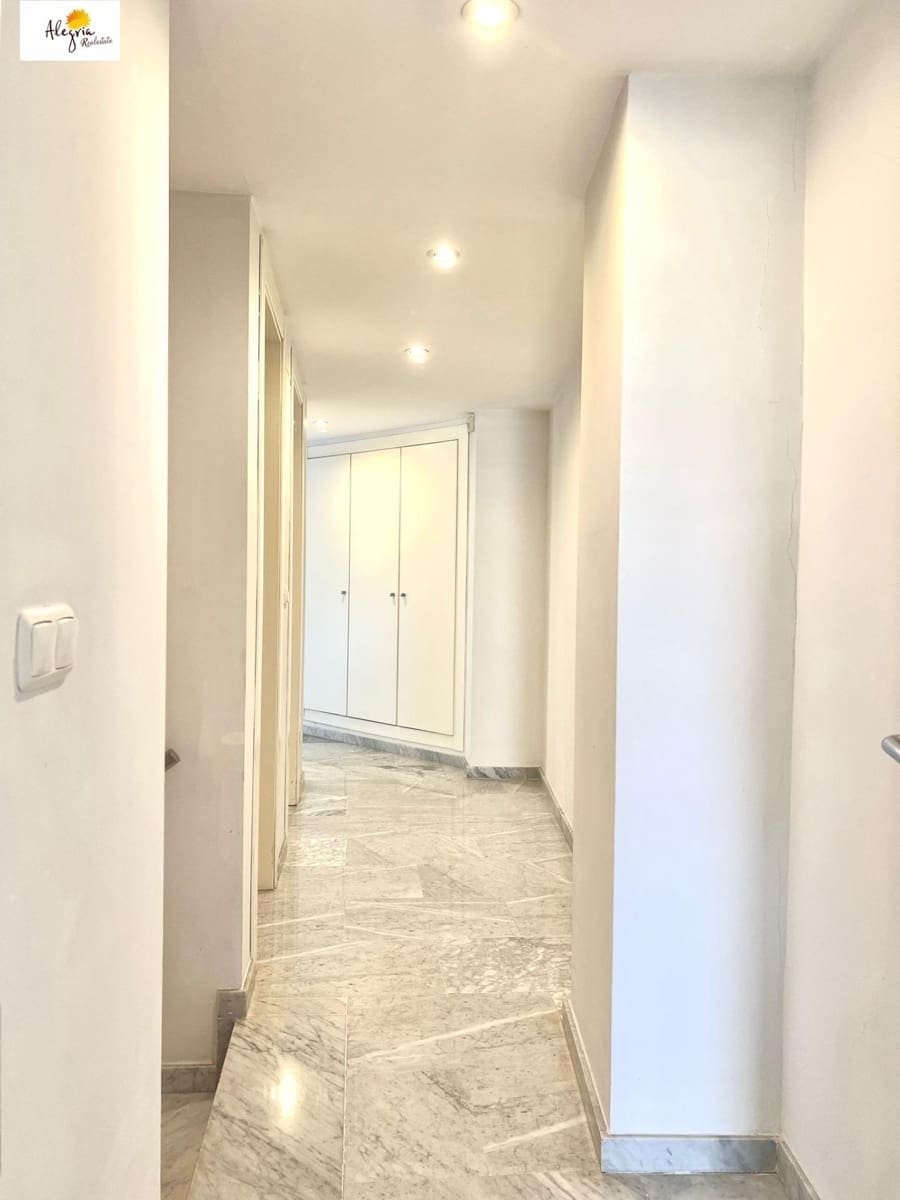 4 slaapkamer Appartement te koop in Valencia stad met garage - € 820.000 (Ref: 8595252)