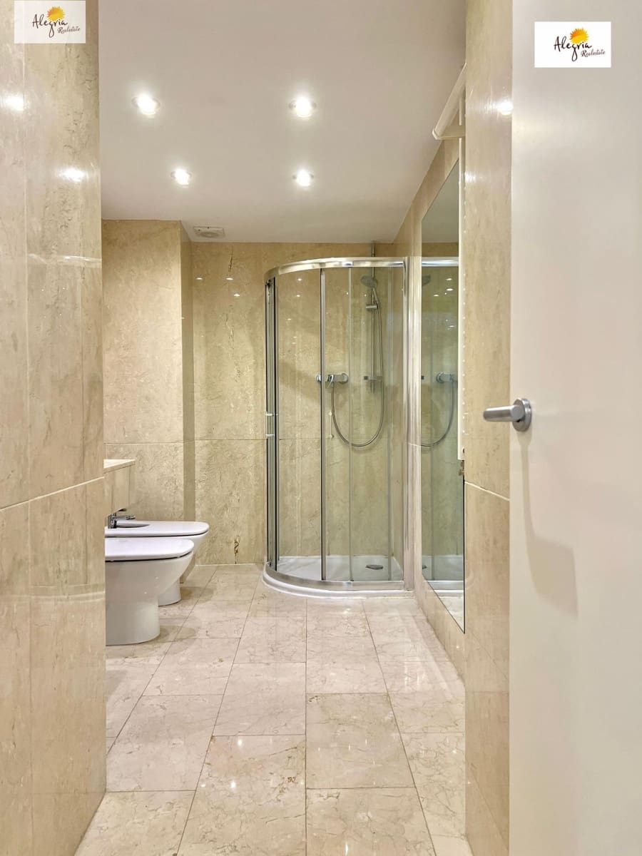 4 slaapkamer Appartement te koop in Valencia stad met garage - € 820.000 (Ref: 8595252)