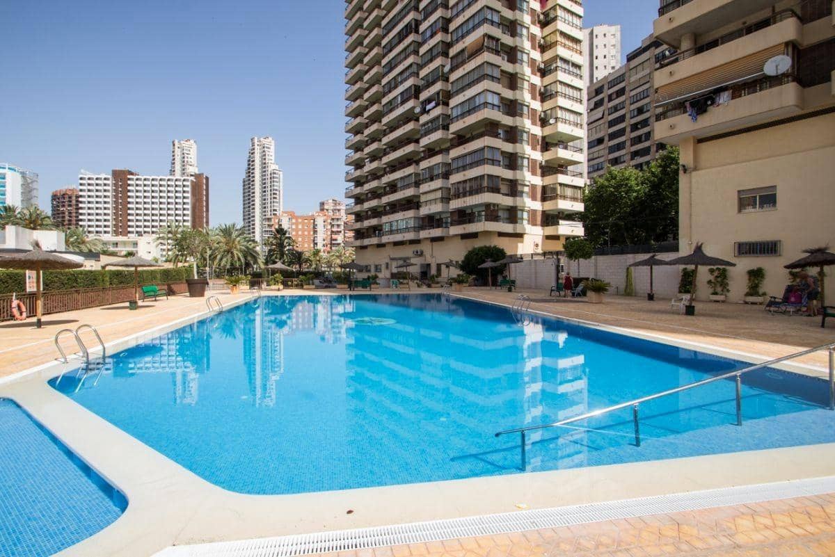 1 makuuhuone Huoneisto myytävänä paikassa Benidorm mukana uima-altaan - 209 000 € (Ref: 8599623)