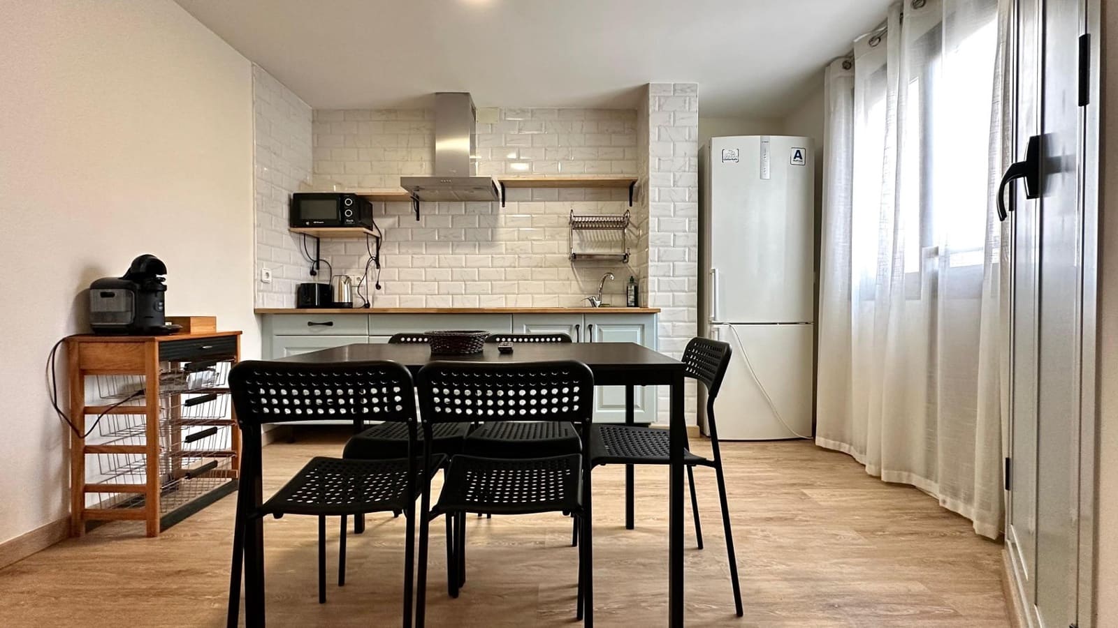 Appartement de 3 chambres à louer à Alicante ville - 1 100 € (Ref: 8601676)