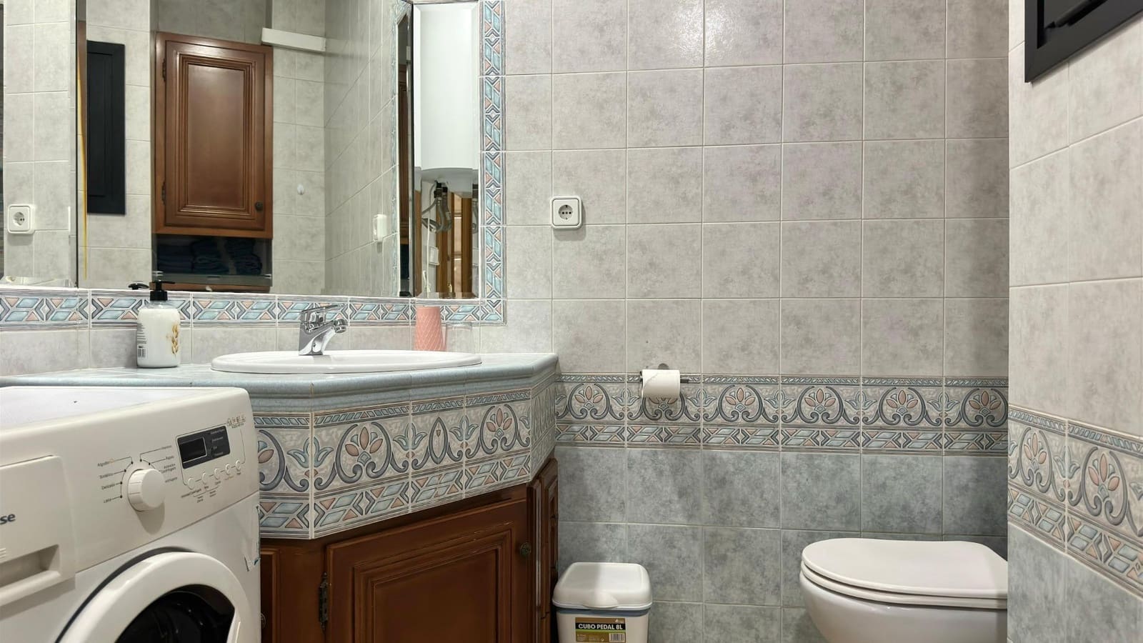 Appartement de 3 chambres à louer à Alicante ville - 1 100 € (Ref: 8601676)