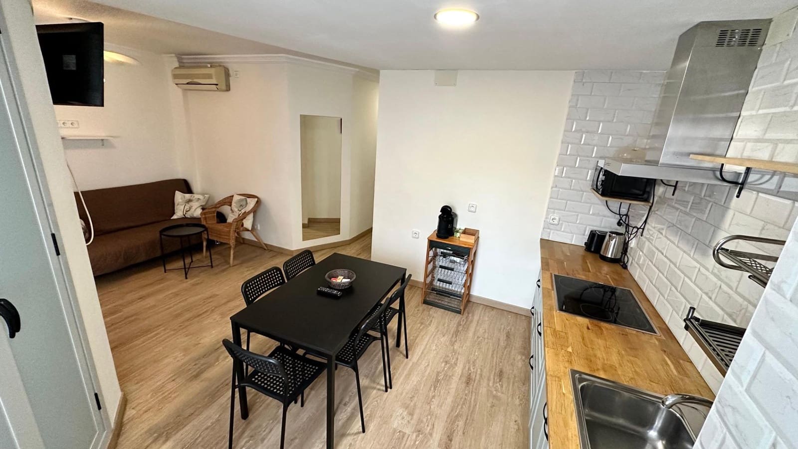 Appartement de 3 chambres à louer à Alicante ville - 1 100 € (Ref: 8601676)