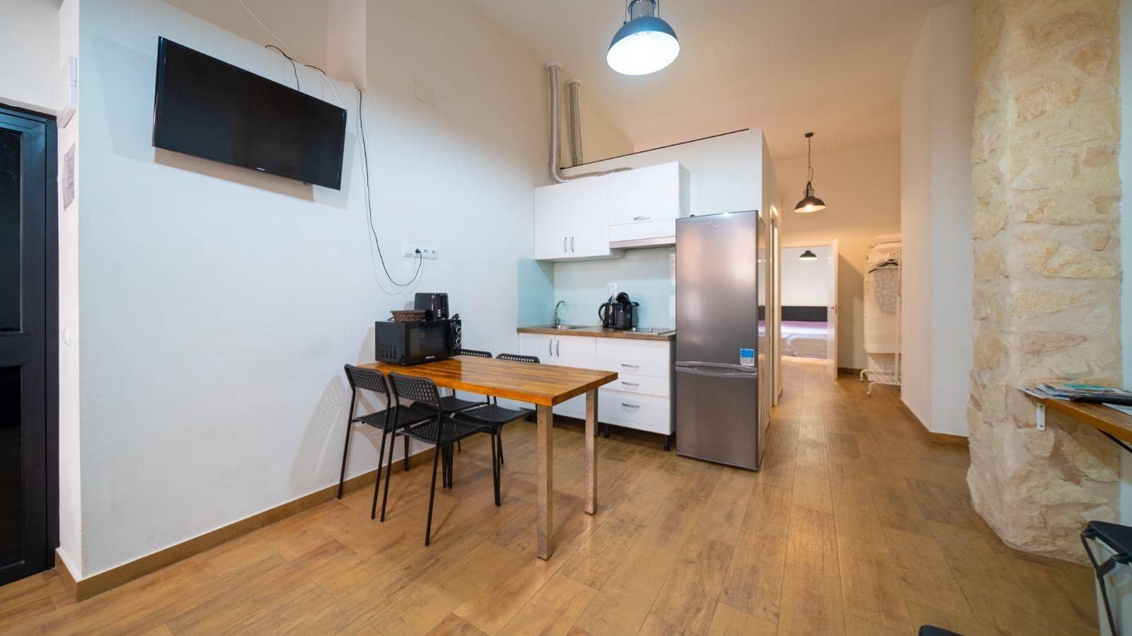 Appartement de 2 chambres à louer à Alicante ville - 1 800 € (Ref: 8612648)